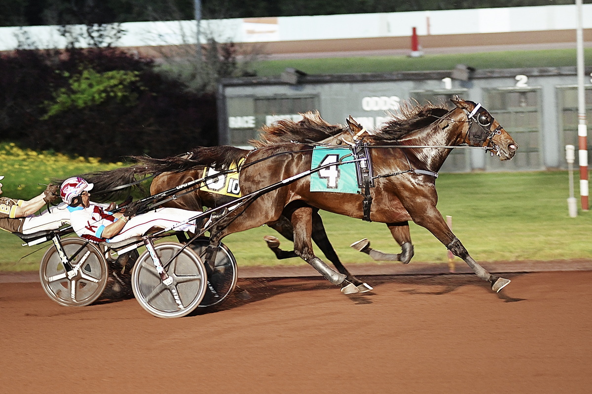 Ferretti trots fastest Pocono mile in 2025 1