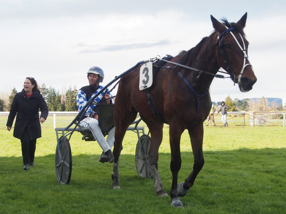 Penelope Lane wins for Williamson and Caig 4