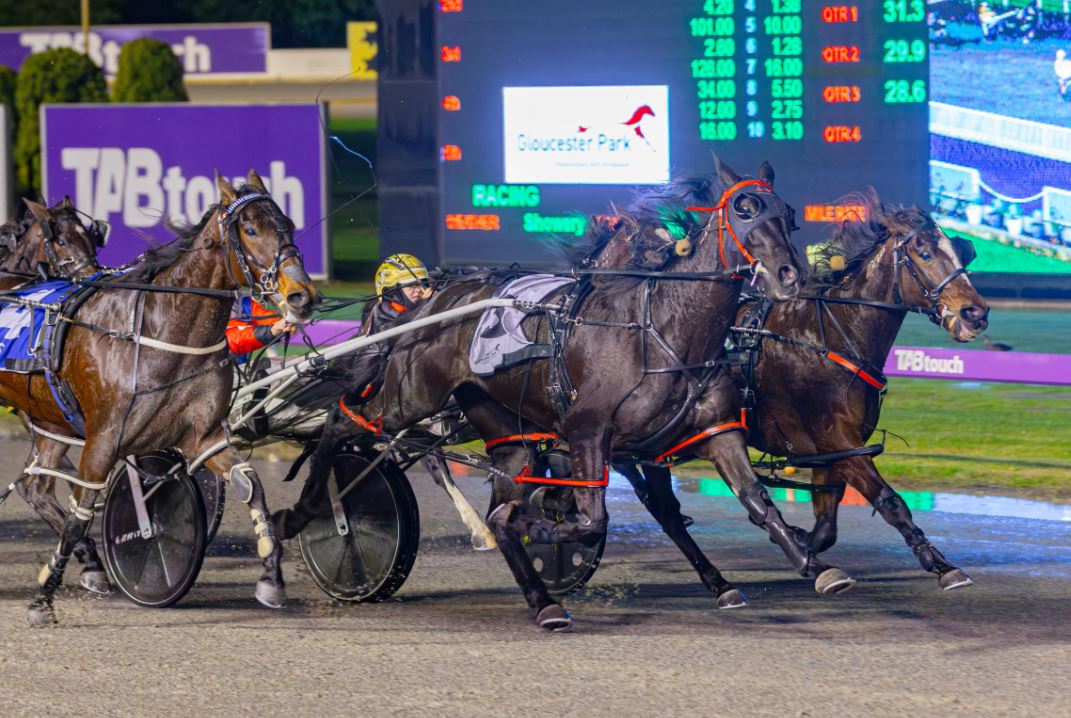 Penny Black continues golden run in the Kerry Clarke 1