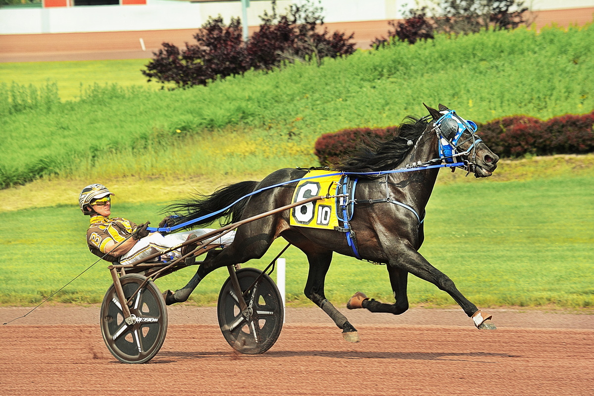 Quiksilvr Bluechip records third straight 1