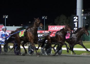 Fate Awaits storms home to win the $300,000 Rising Sun