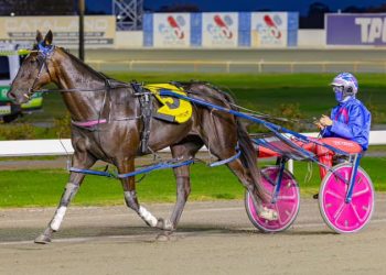 Greg and Skye Bond back in the winning circle