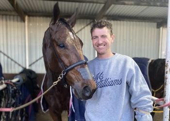 Border hopping rewards couple with first Victorian double