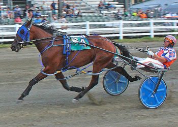 Undefeated star grabs his seventh consecutive victory