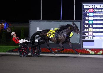 Aetos Kronos S trots Canada’s first sub 1:50 mile