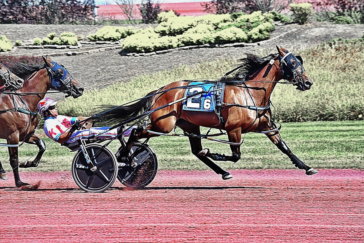 Ballast holds on after early fireworks 1