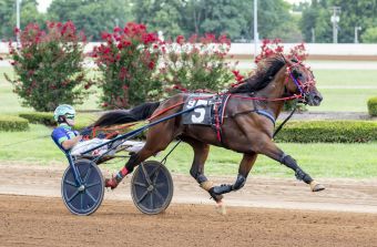 Endurance wins fourth in a row