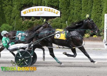 Late burst gets Madden Oaks the win