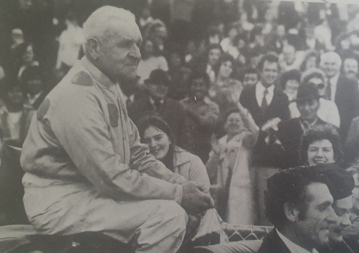 Maurice Holmes the Maestro 3