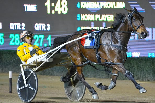 Max Delight returns with a vengeance at Menangle in 1.48.9 1