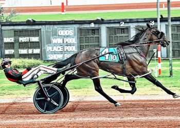 FANSVILLE, BO SILAS WIN POCONO FEATURES