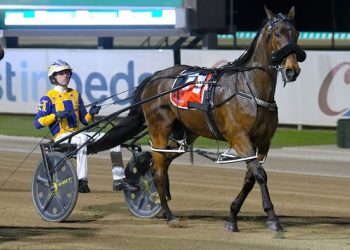 Hi ManameisJeff blitzes his rivals in 1.49.5