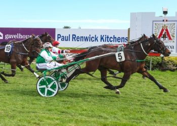 Kiss The Girls does best in drama filled Akaroa Cup