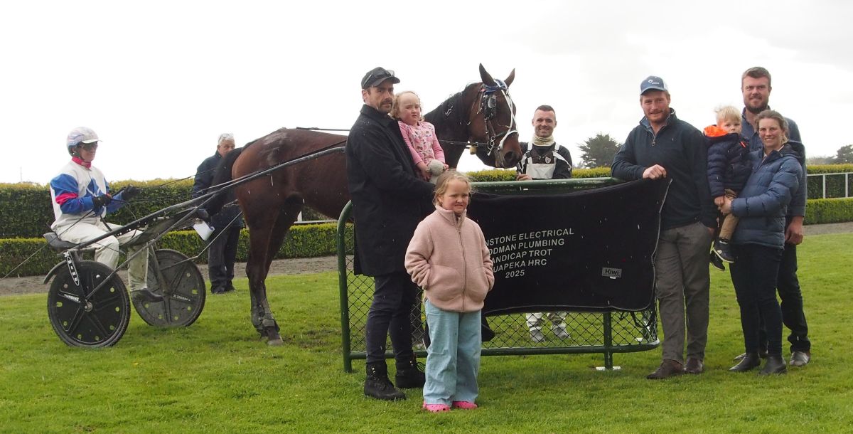 Merc goes back to back 3