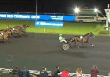 Jushua Tree wins as winter meet begins