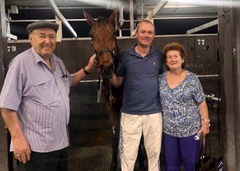 Sitting On Eight and Kiki Meister impress in Ladbrokes Classic Heats