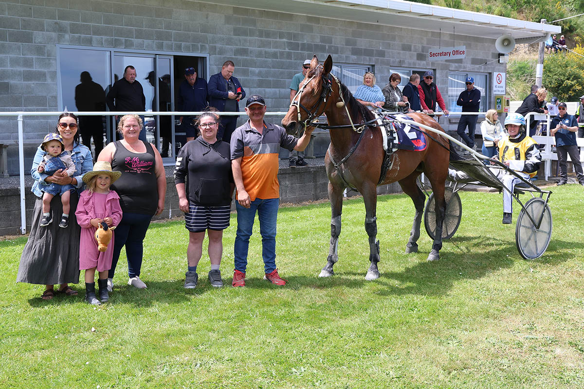 Royal Diedre wins for journeyman 3