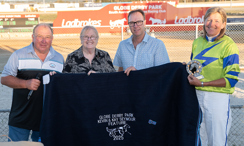 Places You Dont takes inside run for Globe Derby feature success 3