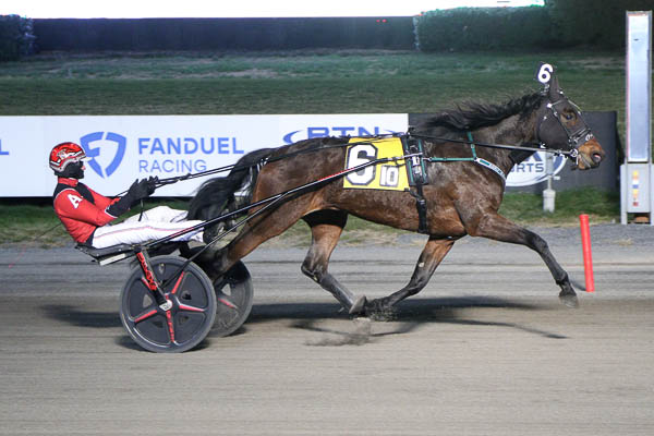 Hey Porter, Bourbonista S upset harness racing rivals 2 Bourbonista S