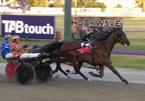 Minos makes stunning WA debut 1 Minos