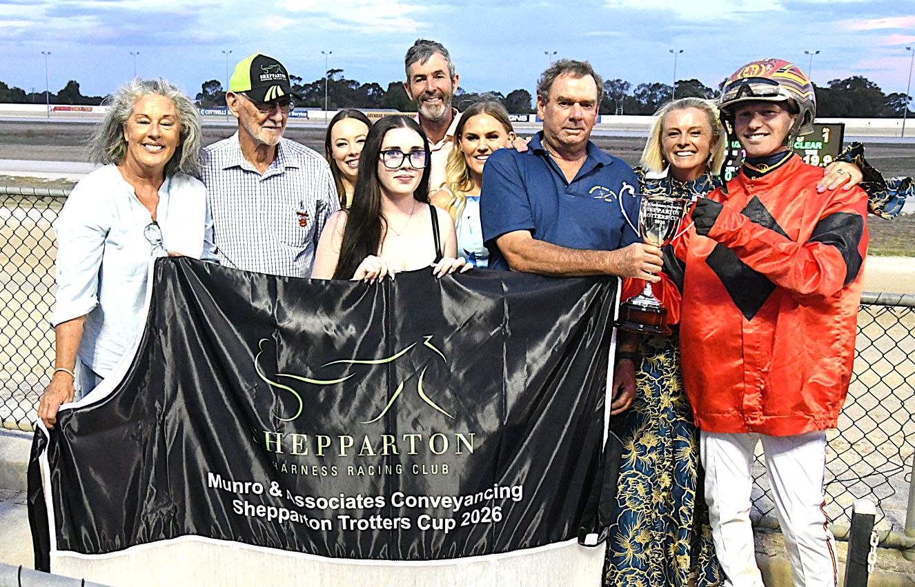 Herbie’s classic drive on I’m Bobby in Shepparton Trotters Cup 2