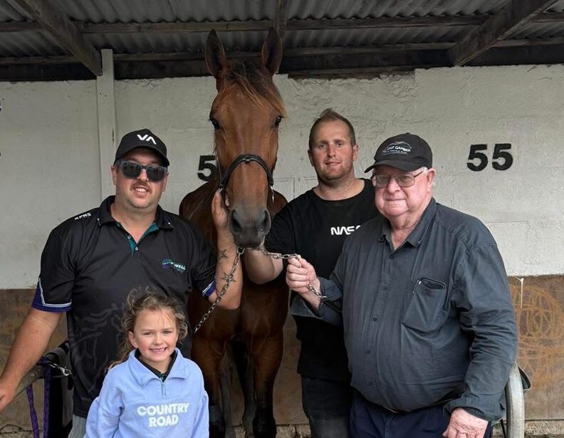 Spook Crocker with Steven Fennell (left) Zac Pearson & Phil Wood and connections