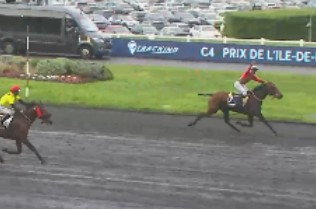 Kapaula de L’Epine wins Gr I Prix de L’Ile de France
