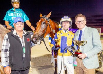 Grimson and Hart dominate Hunter Cup night